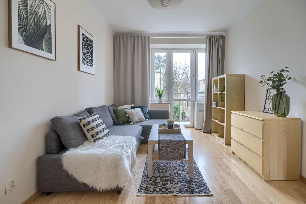 BIELANY  Blisko Lasku   Oddzielna kuchnia