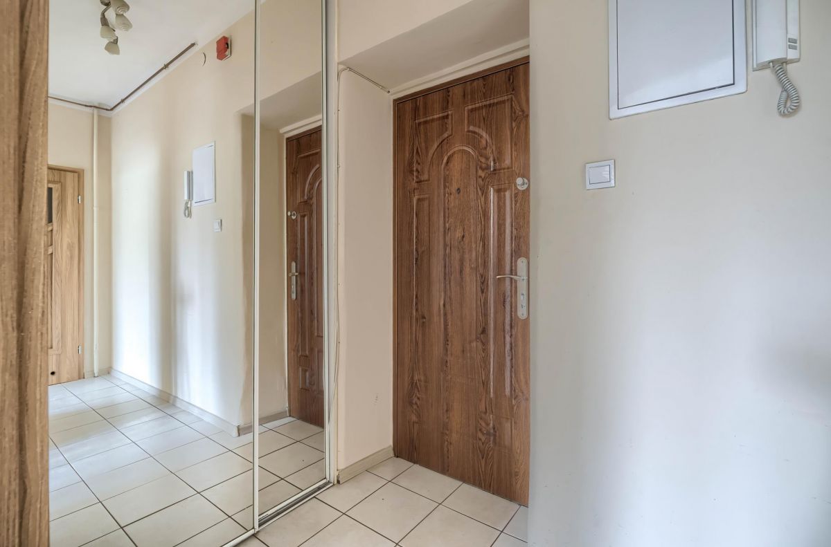 BIELANY  Blisko Lasku   Oddzielna kuchnia