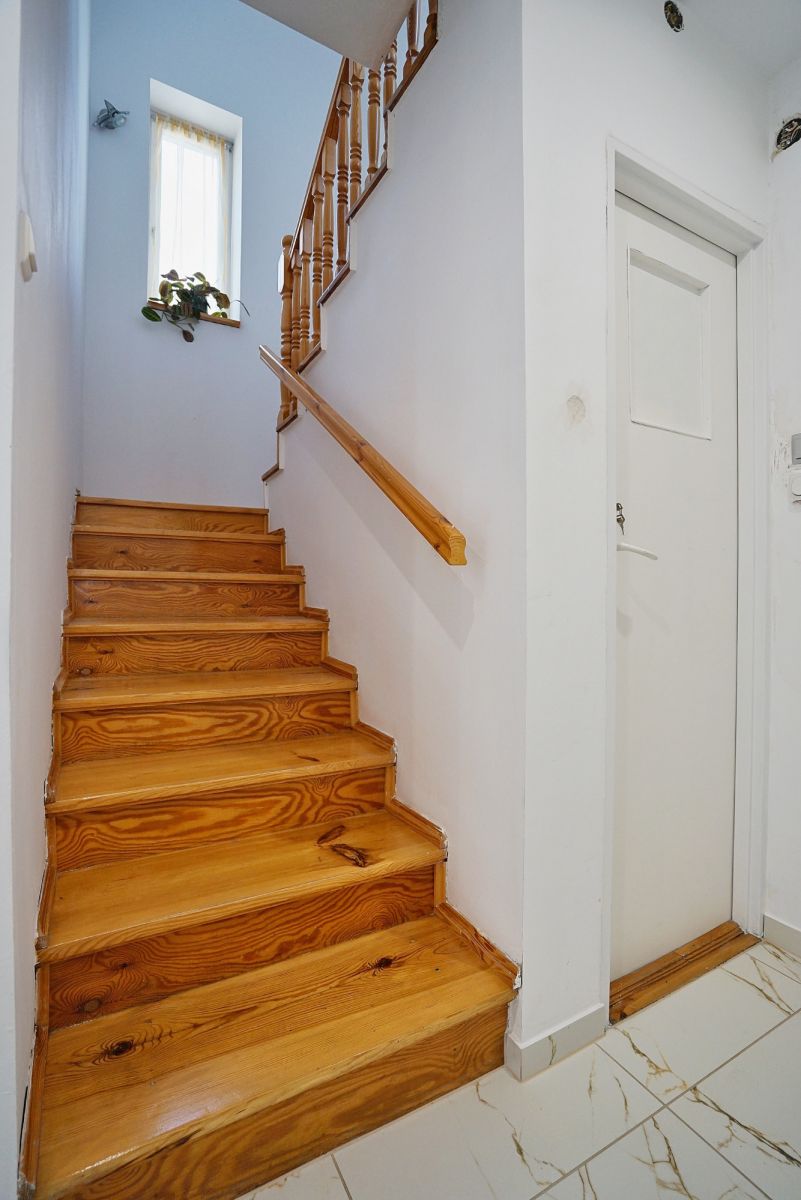 Dom w cichej okolicy 