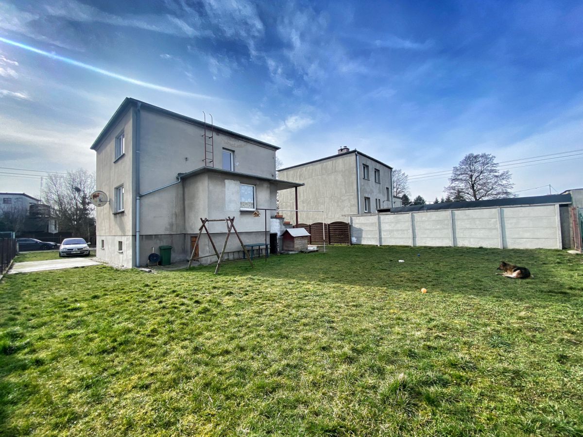 Dom w cichej okolicy 