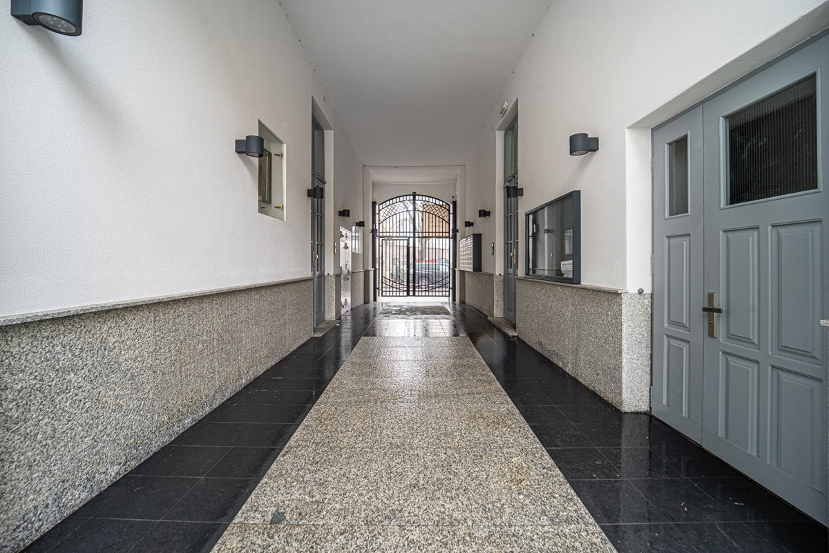 1/2 pokoje w odrestaurowanej kamienicy na Powiślu