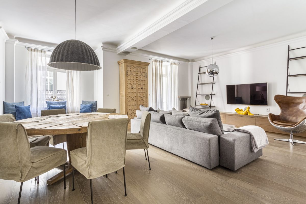 Al. Ujazdowskie | 2 sypialnie | Kamienica | Balkon