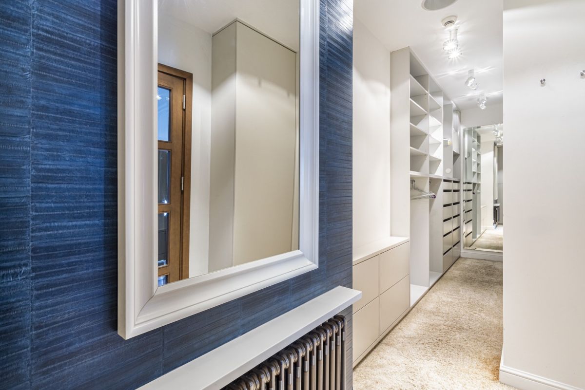 Al. Ujazdowskie | 2 sypialnie | Kamienica | Balkon