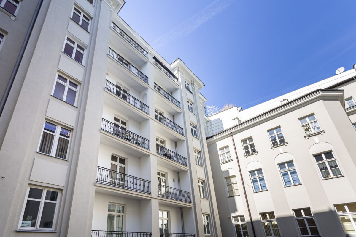 Al. Ujazdowskie | 2 sypialnie | Kamienica | Balkon