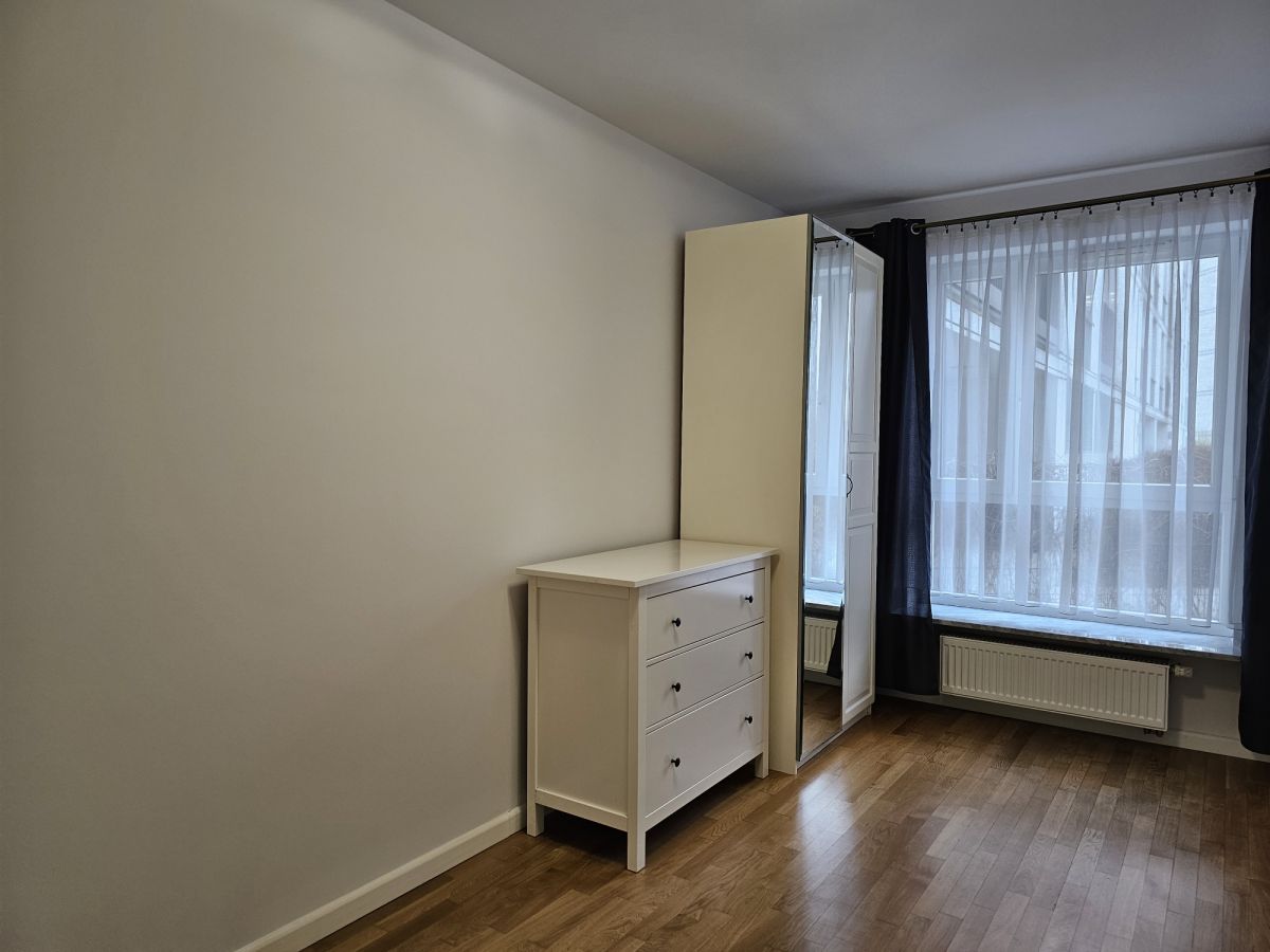 Nowoczesne przestronne mieszkanie z balkonem